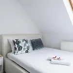 Fitness Hostel Premium