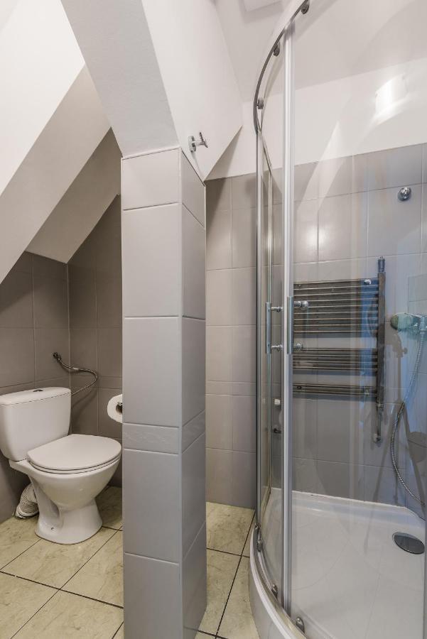 Fitness Premium Hostel